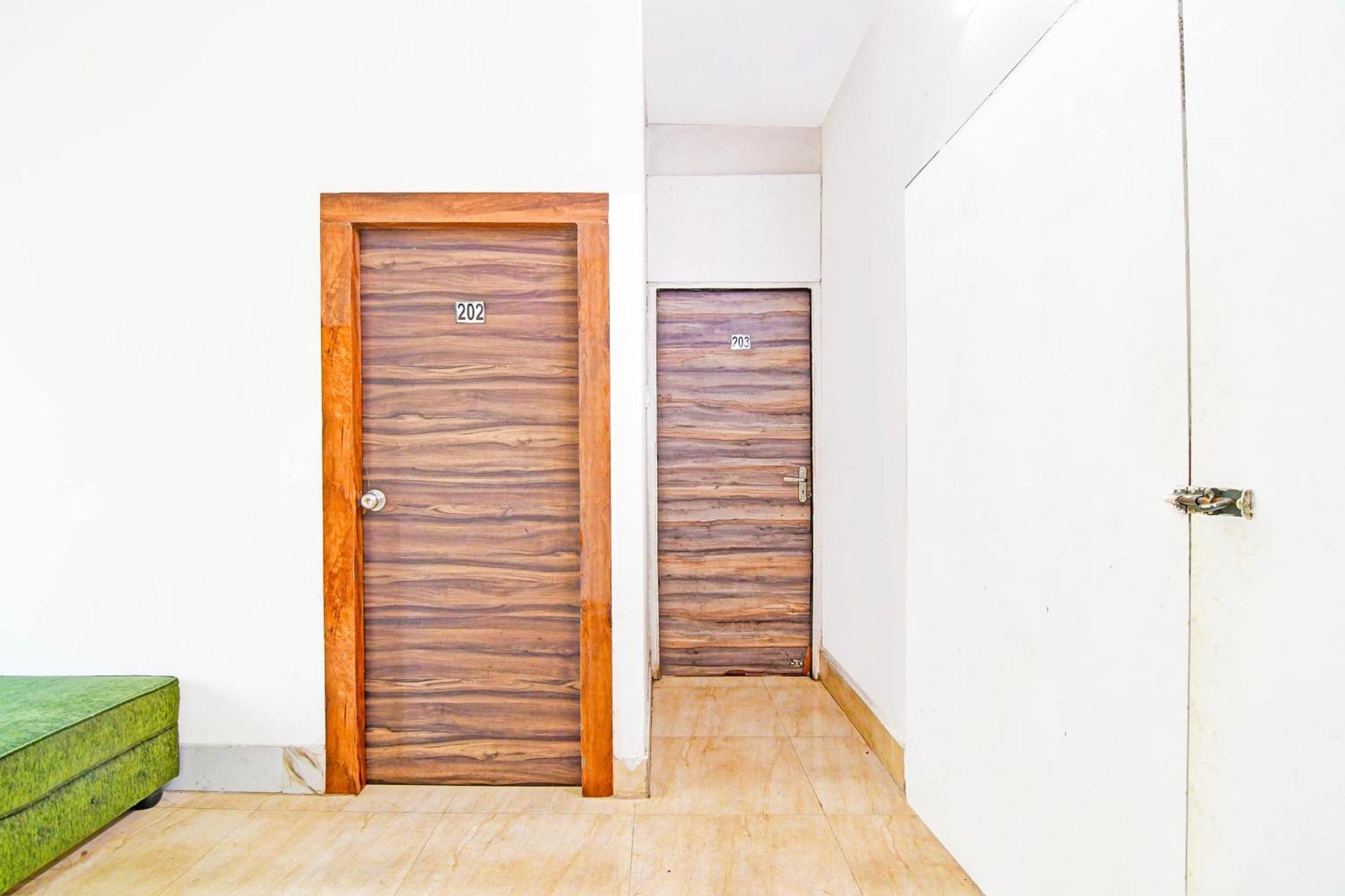 Super Hotel O Ruby Near Acropolis Mall كولكاتا المظهر الخارجي الصورة