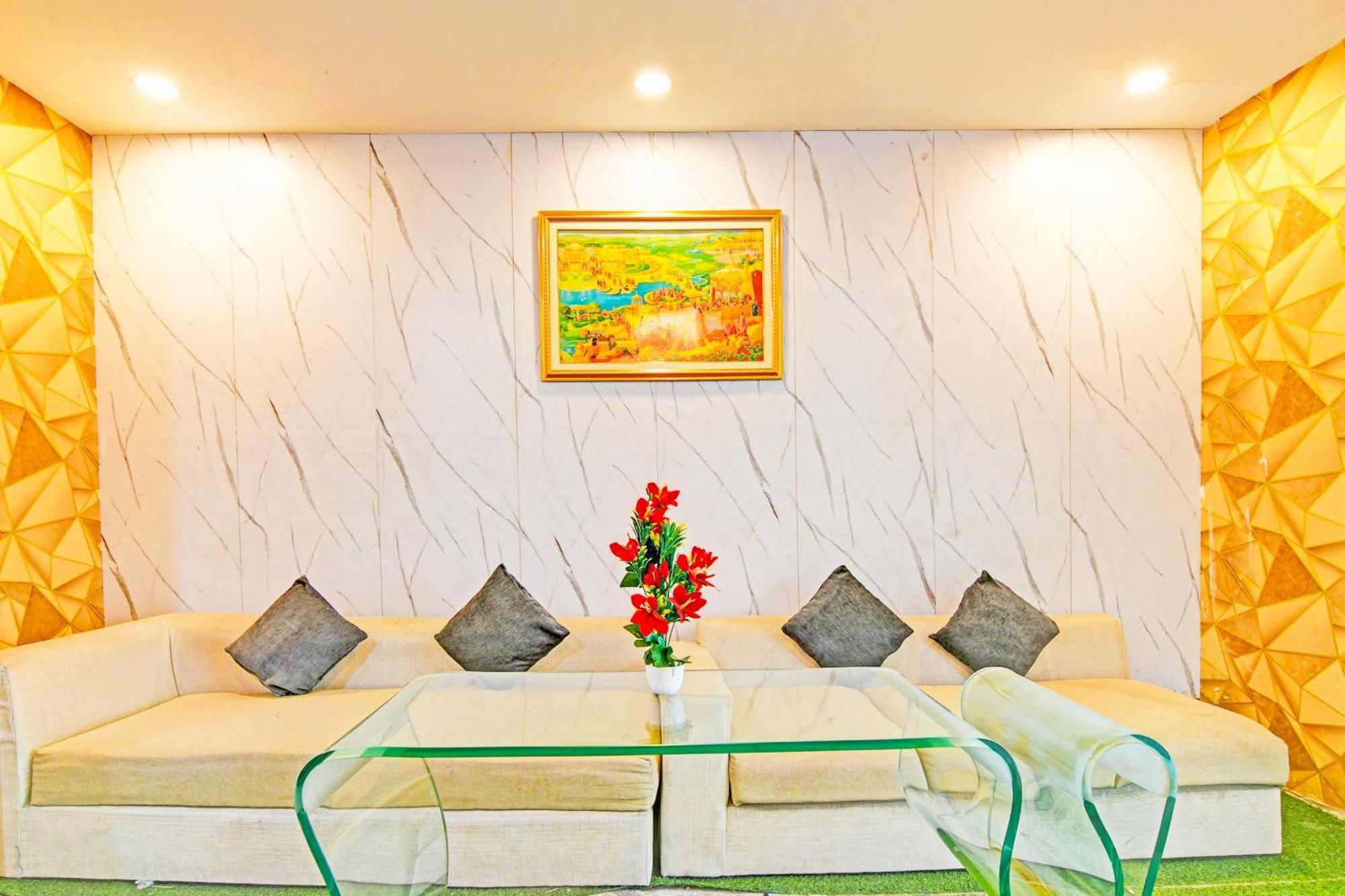 Super Hotel O Ruby Near Acropolis Mall كولكاتا المظهر الخارجي الصورة