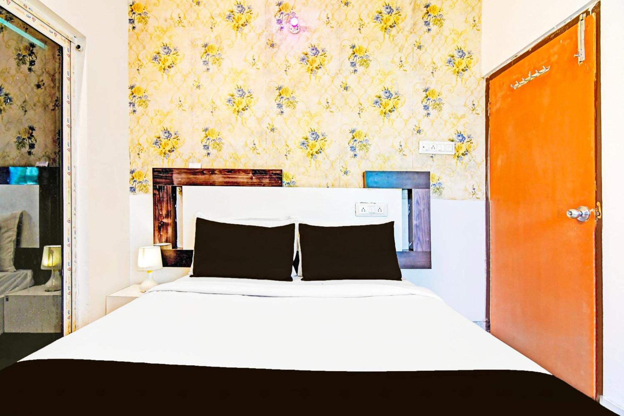 Super Hotel O Ruby Near Acropolis Mall كولكاتا المظهر الخارجي الصورة